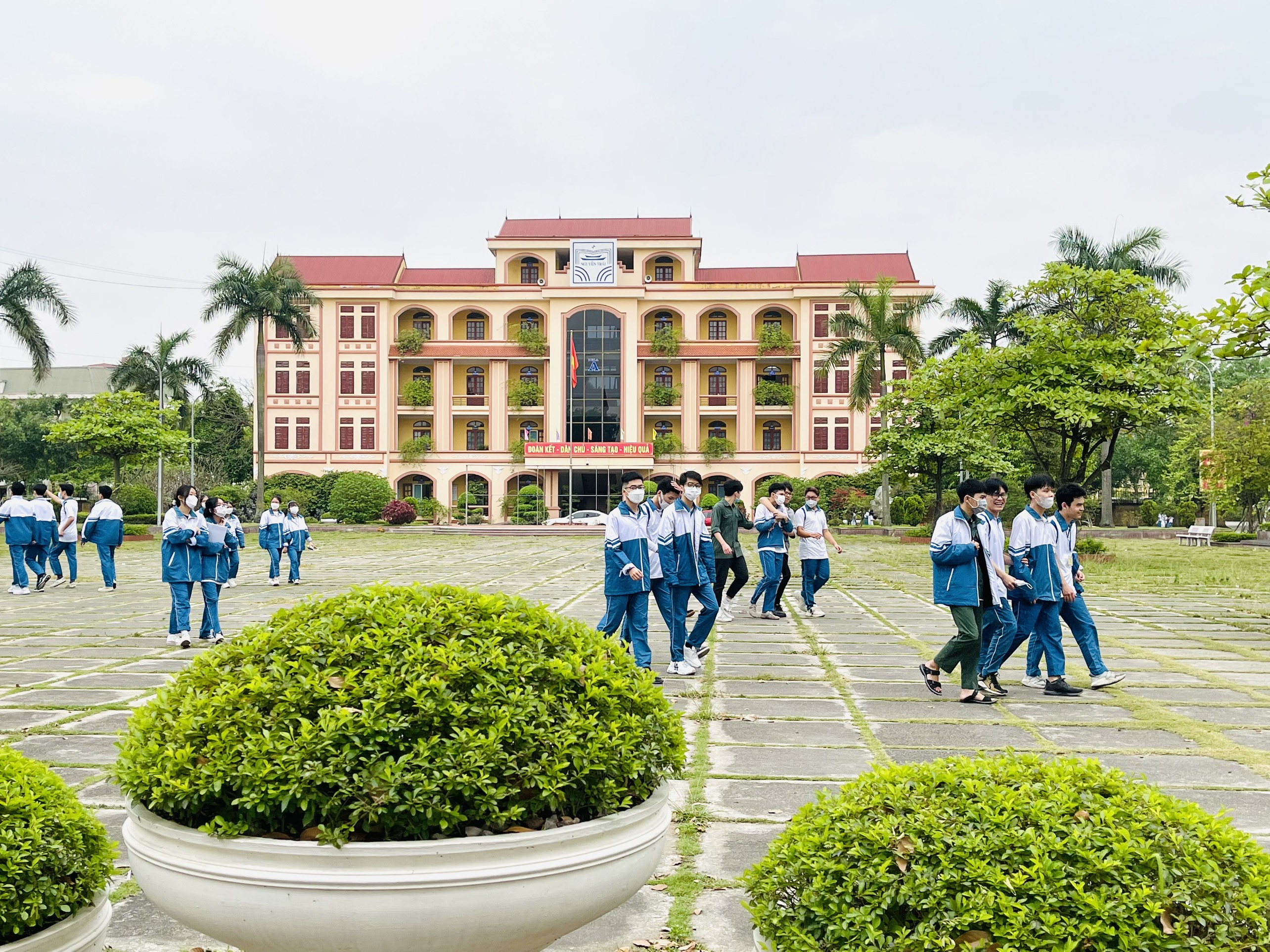 Trường chuyên Nguyễn Trãi có 3 học sinh được miễn thi tốt nghiệp THPT năm 2022